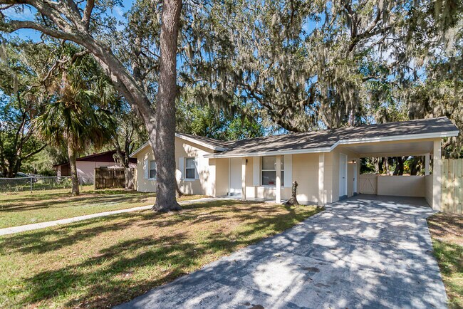 Building Photo - 707 Wynn Dr