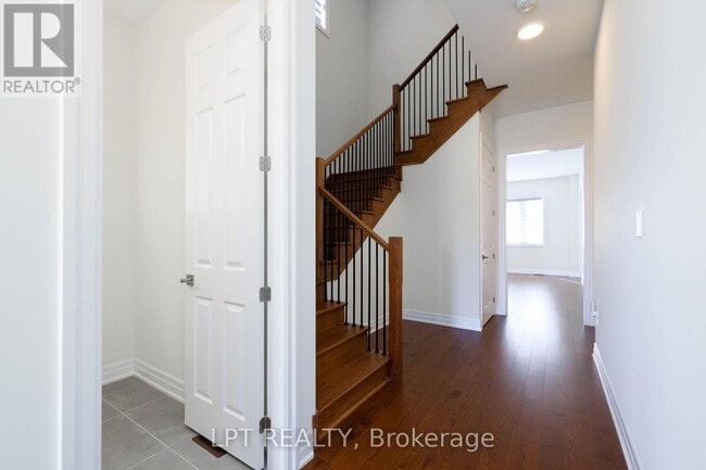 Building Photo - 32 Max Bulmer Ct