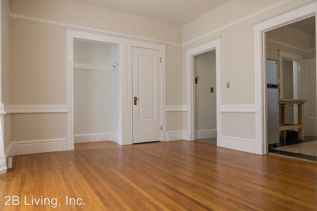 Building Photo - 123 Joice St