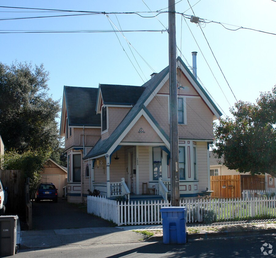 Building Photo - 1050 14th St