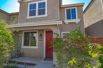 Building Photo - 10964 Kittridge St