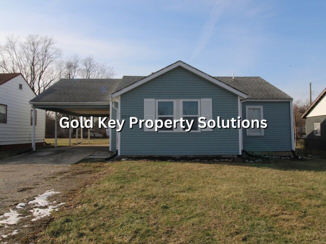 Foto del edificio - MUNCIE 2 BR 1 BA House with Carport and Large Yard (NO SECTION 8)