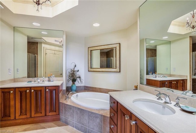 Foto del edificio - 4761 W Bay Blvd