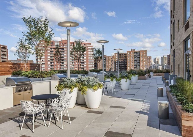 Foto del edificio - Alexander, The