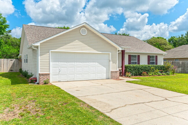 Building Photo - 3009 La Salle Ct