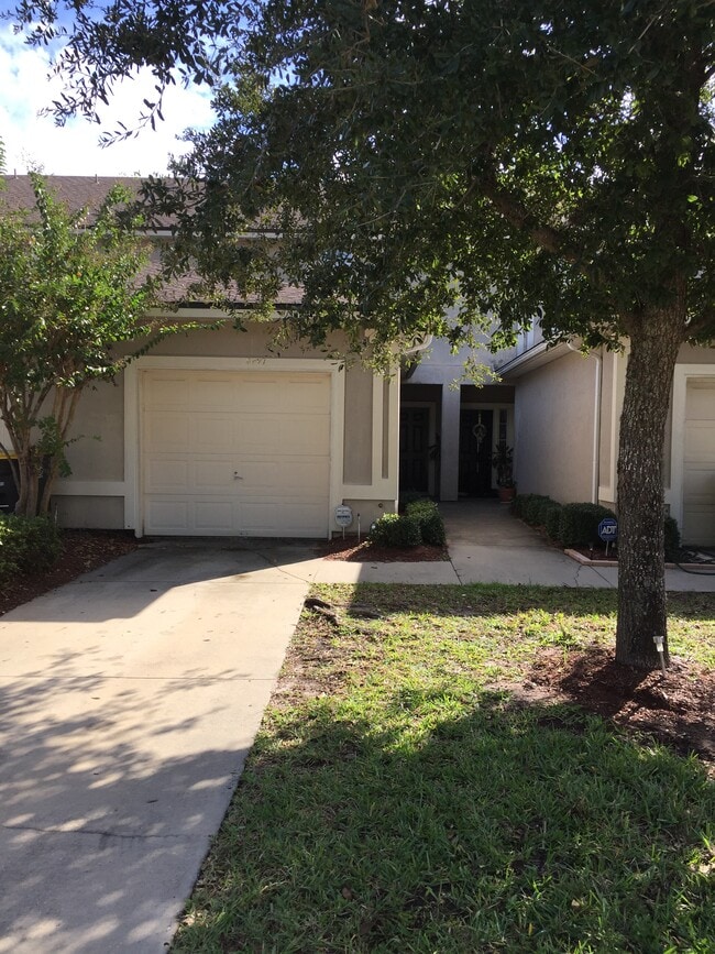 Building Photo - 7759 Playschool Ln