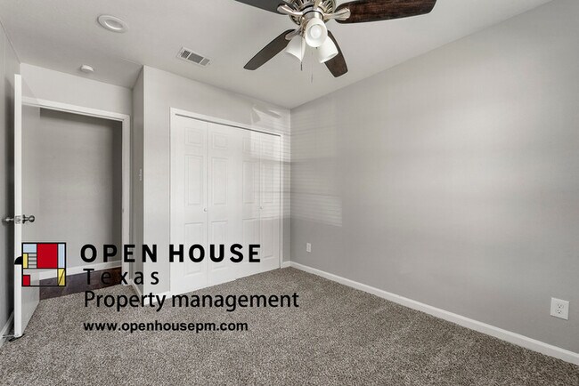 Building Photo - 1610 High Meadow Dr, Garland