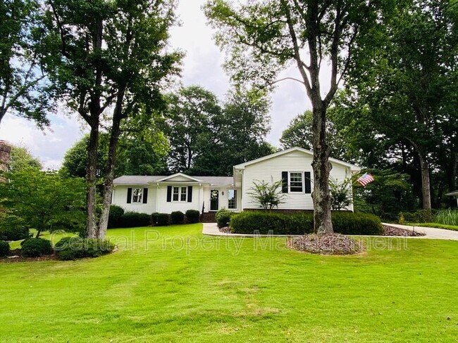Foto del edificio - 4724 Coach Hill Dr