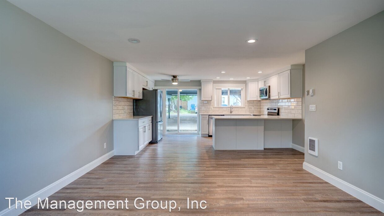 Foto principal - 2 br, 1 bath House - 3304 N Street