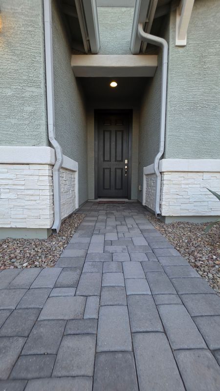 Building Photo - 21668 N Belt Dr