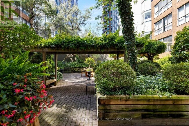 Building Photo - 164 Cumberland St