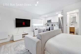 Building Photo - 1755 R. Saint-Denis