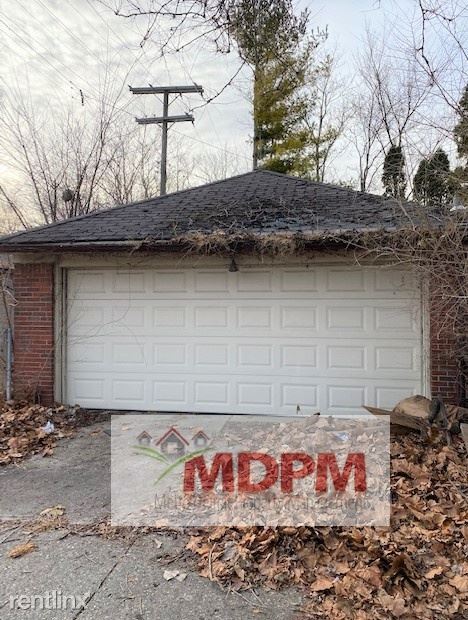 Building Photo - 3 br, 1.5 bath House - 19810 Forrer St