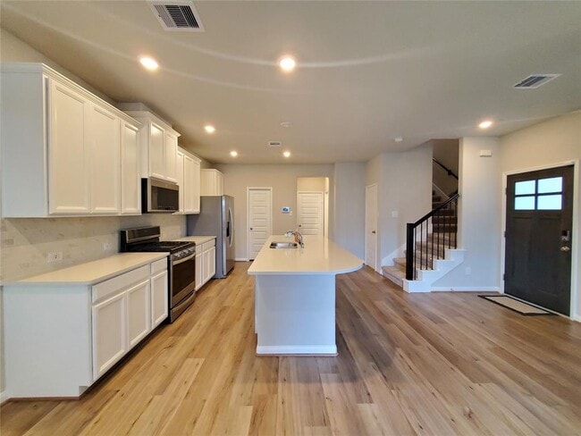Building Photo - 1526 Beach Oak Dr