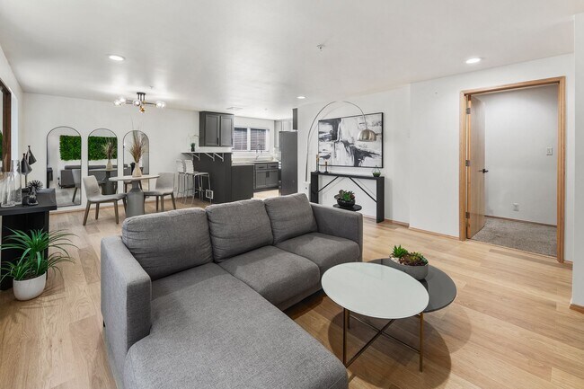 Foto del edificio - 9301 Linden Ave N