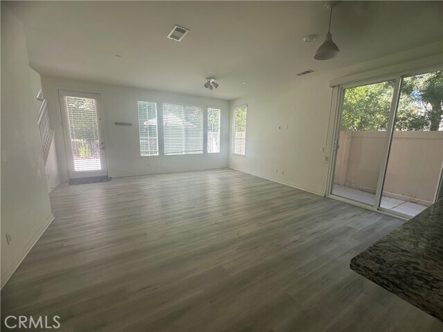Foto del edificio - 21116 Blossom Way