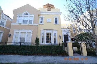 Building Photo - 2405 Victoria Gardens Ln