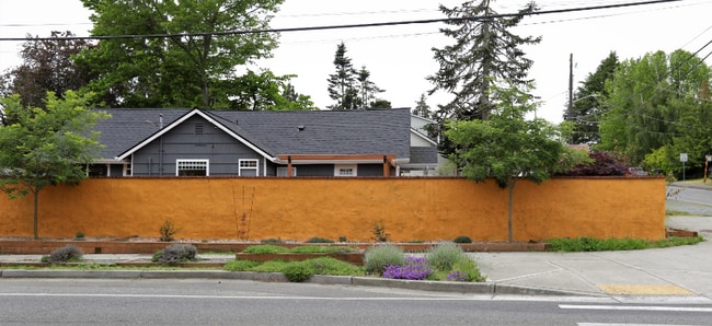 Building Photo - 10007 35th Ave SW