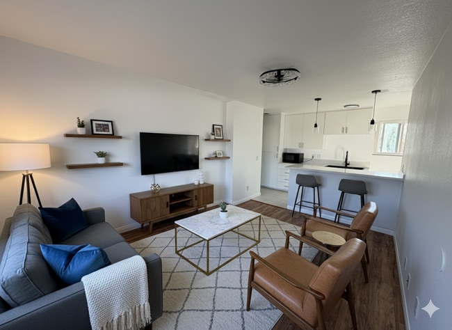 Building Photo - 195 Madrona St