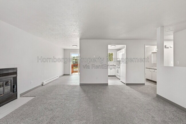 Foto del edificio - 1721 N Glenn Rd