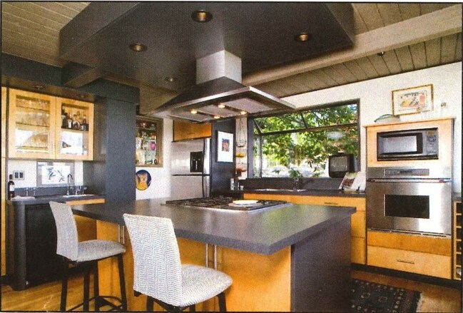Foto del edificio - 7017 56th Ave NE