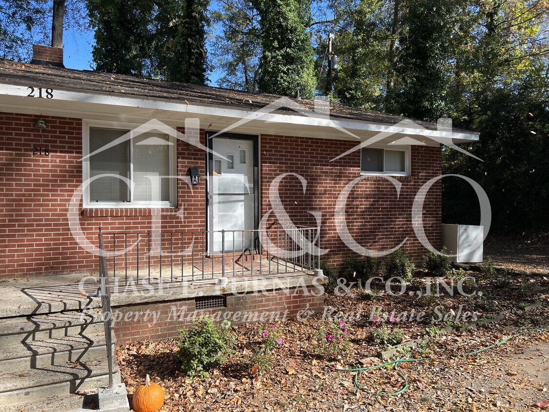 218 Pine Grove Mnr Unit A, Spartanburg, SC 29303 Apartments in