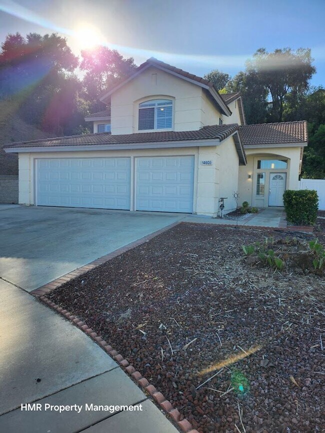 Foto del edificio - Fully remodel home 5 beds 3 baths in Chino Hills! Must See
