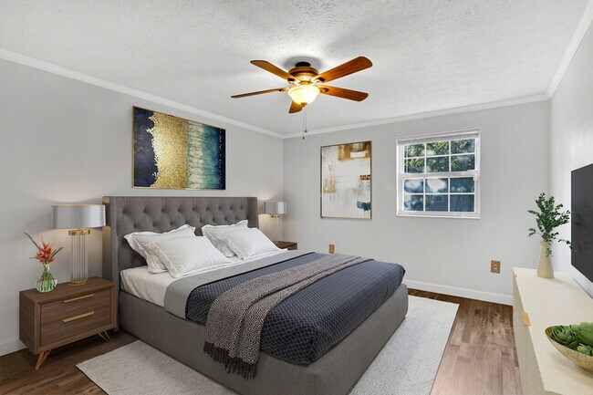 Foto del edificio - 4322 Lake Underhill Rd