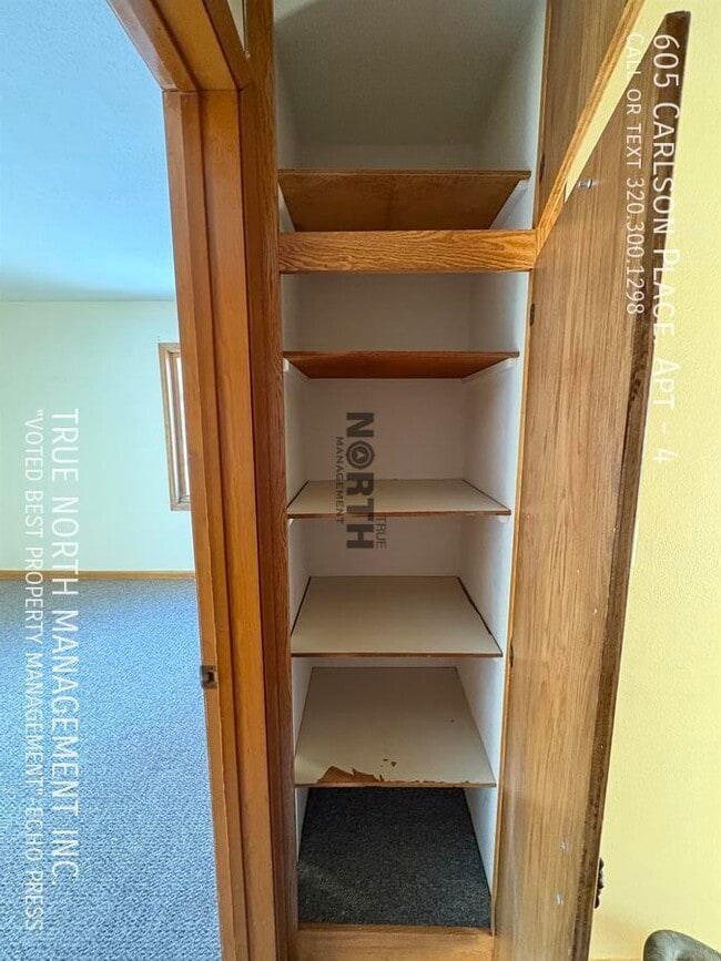 Foto del edificio - 605 Carlson Pl