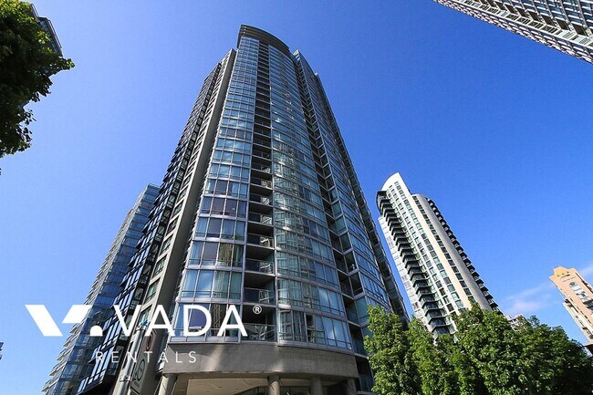 Photo du bâtiment - Azura 2 Bed Apartment Rental 3103-1438 Ric...