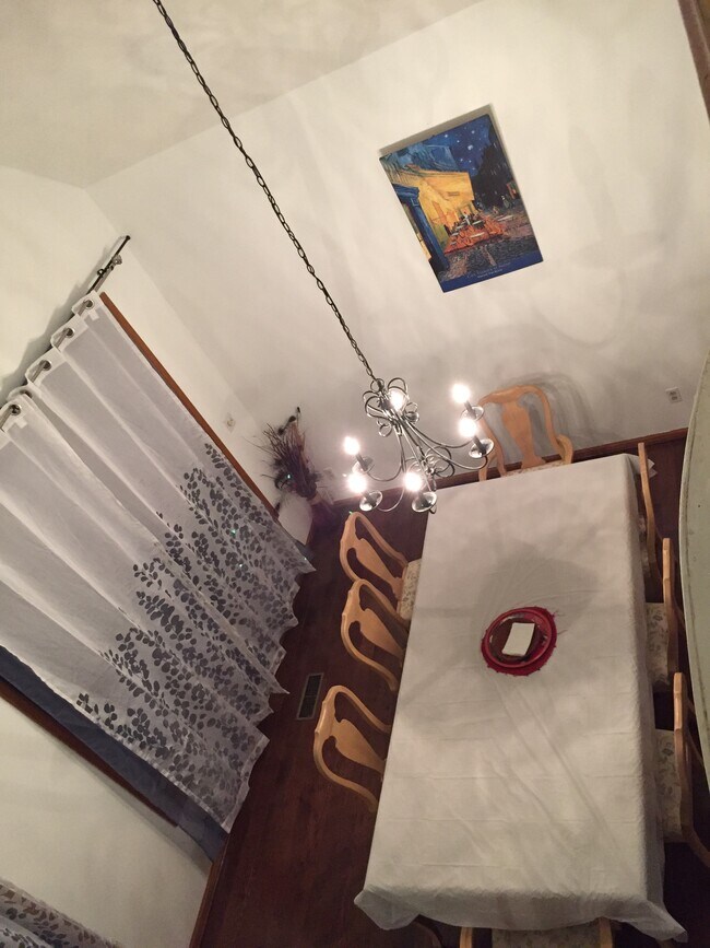 Foto del edificio - 2201 Hungary Spring Rd