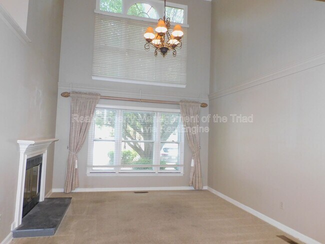 Foto del edificio - 22 Milpond Ln