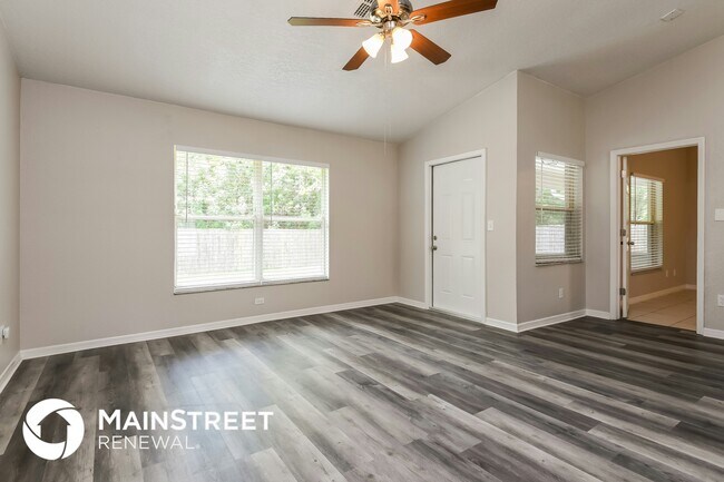 Foto del edificio - 1576 Cypress Woods Cir