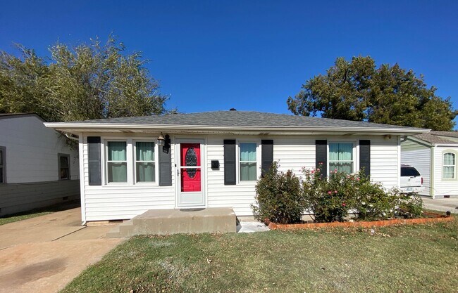 Foto del edificio - Charming 4-Bedroom Home in OKC!
