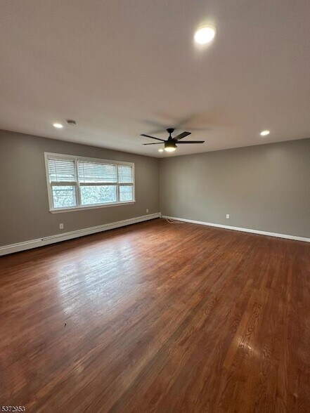 Foto del edificio - 739 Burnside St