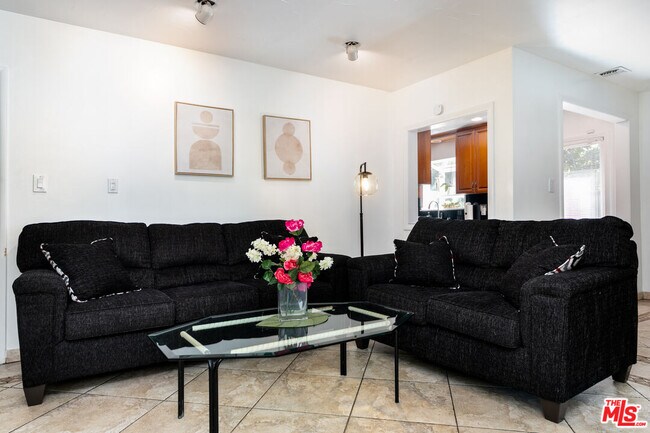 Foto del edificio - 2511 Butler Ave