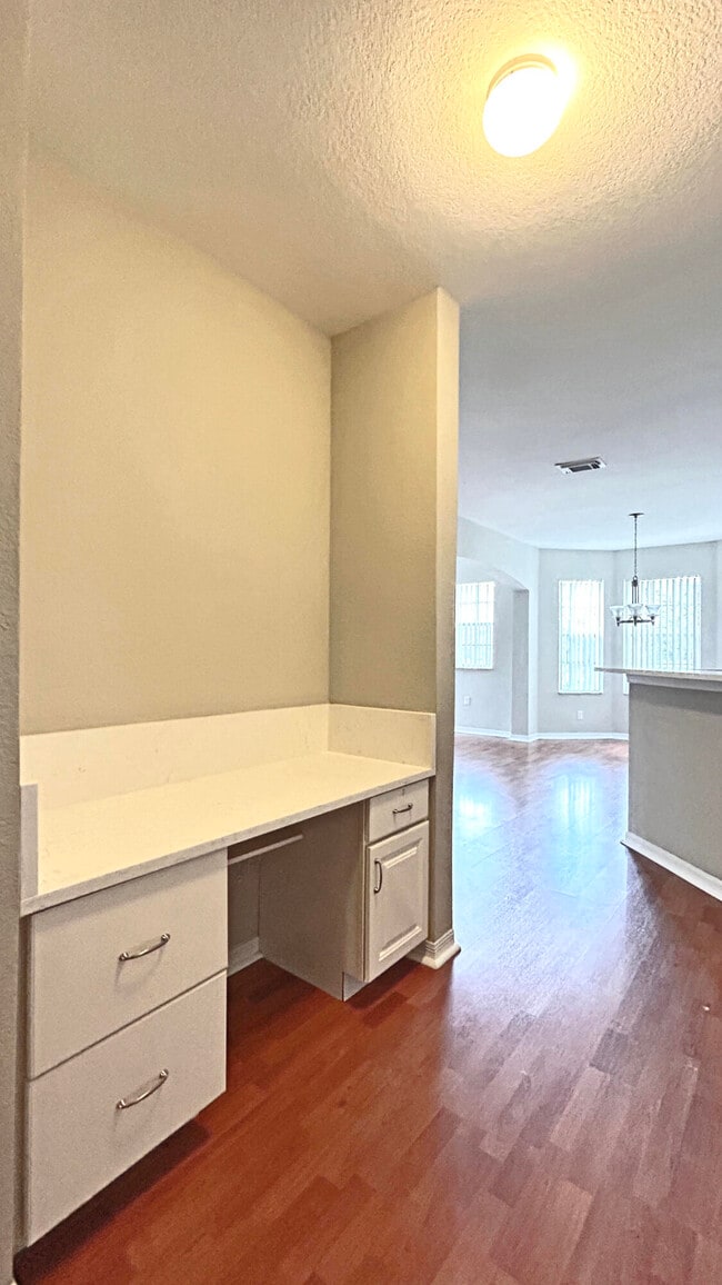 Foto del edificio - 116 SW Peacock Blvd