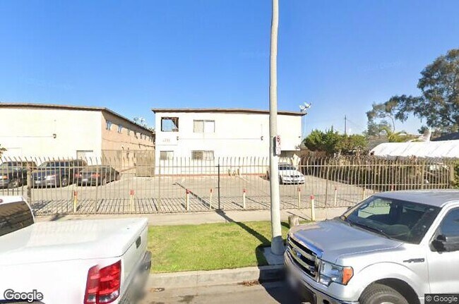 Building Photo - 1351 W 227th St