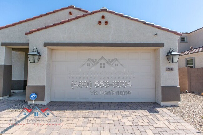 Building Photo - 10839 S 52nd Dr