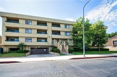 Foto del edificio - 12635 Main St