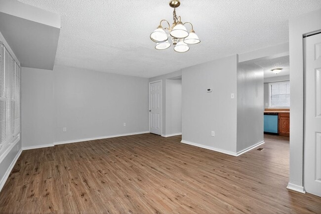 Foto del edificio - Charming 2 Bedroom Townhouse