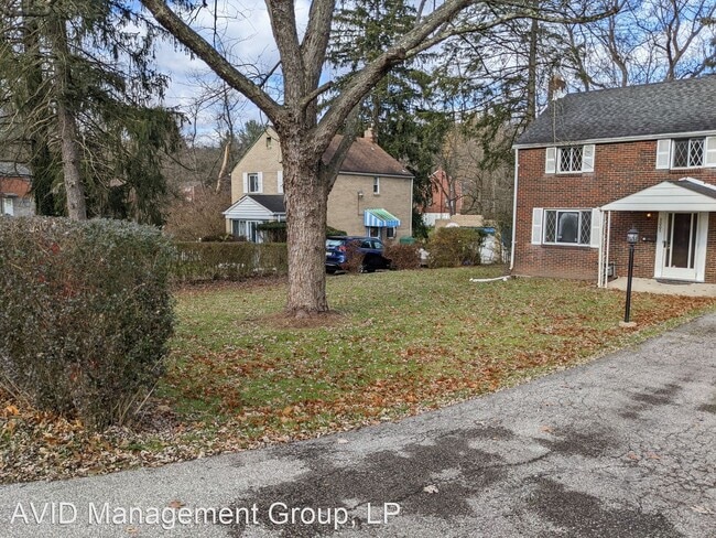Building Photo - 3 br, 1 bath House - 3005 Laketon Rd