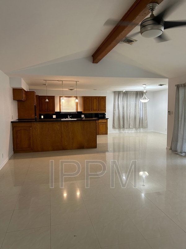 Foto del edificio - 5610 La Cana Dr