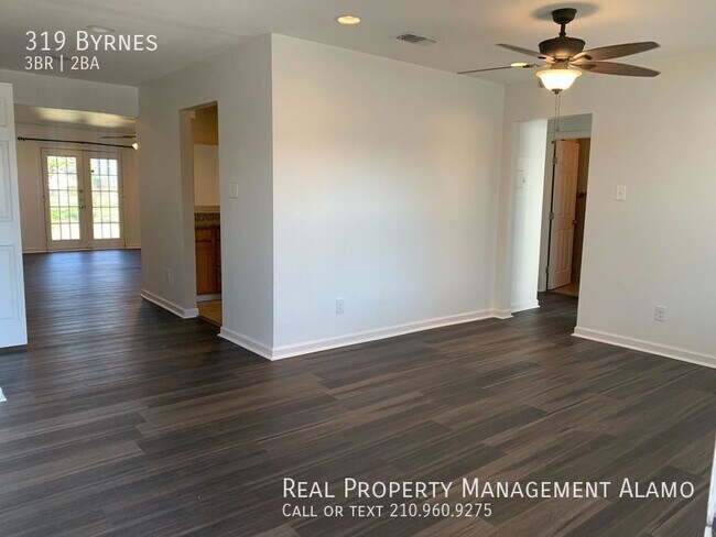 Building Photo - 319 Byrnes Dr