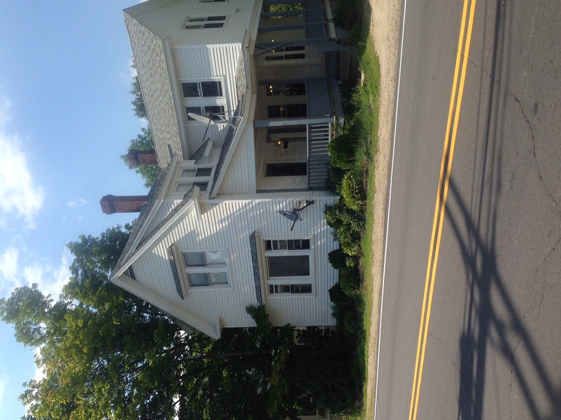 59 Central St, Farmington, NH 03835 House for Rent in Farmington, NH