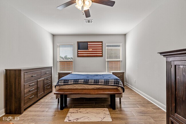 Building Photo - Gorgeous 2021-Build For Rent