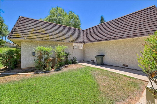 Building Photo - 972 Ardmore Cir