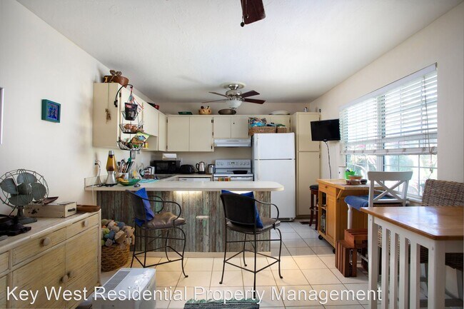 Building Photo - 2 br, 1.5 bath House - 3330 Duck Ave