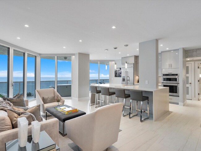 Foto del edificio - 3200 N Ocean Blvd
