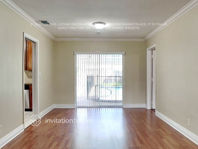 Foto del edificio - 1451 SW 10th St